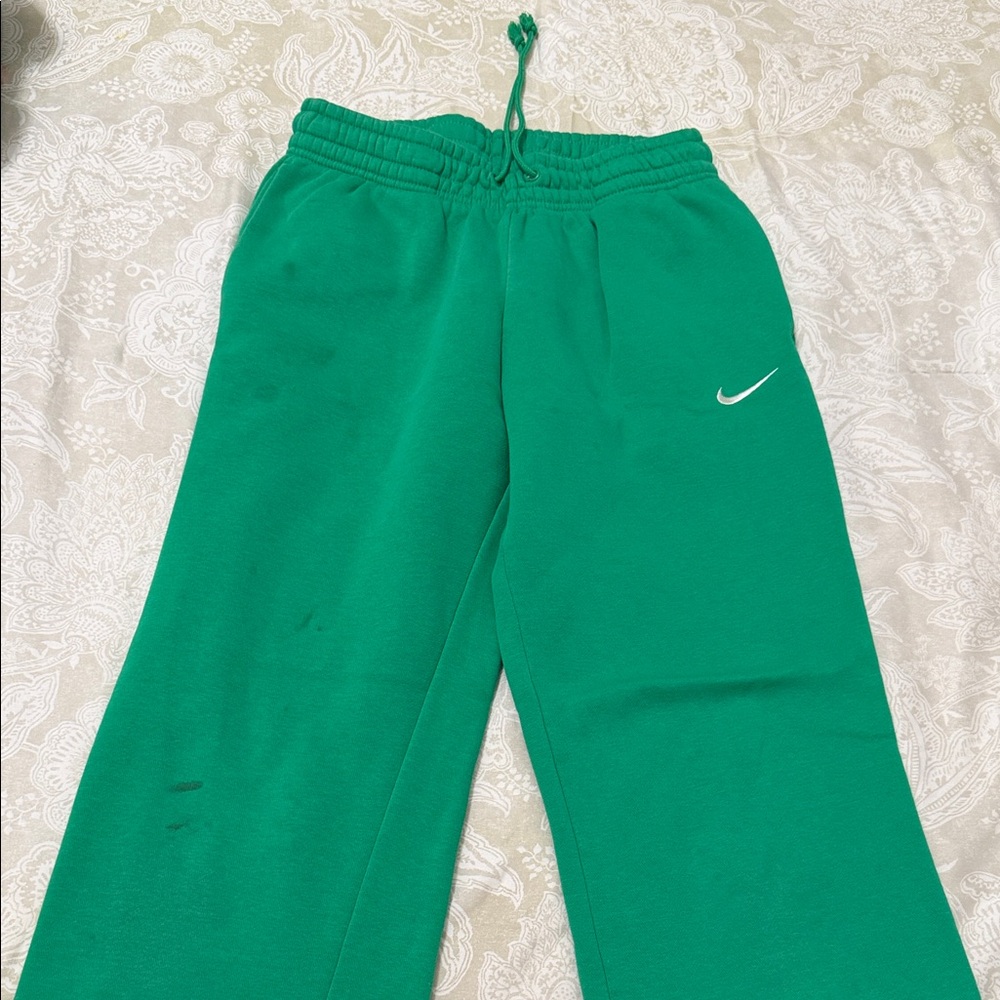 Nike Green Sweatpants